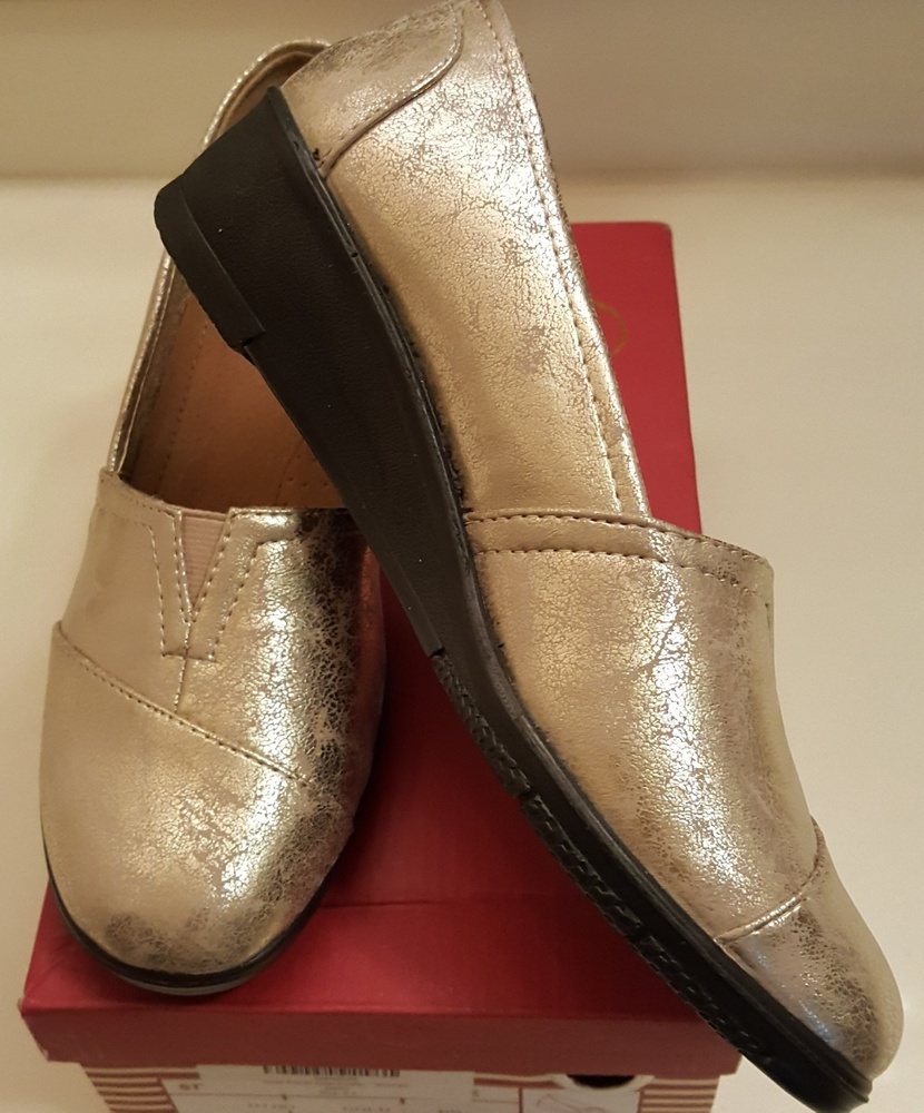 Gold Loafers! NWOT